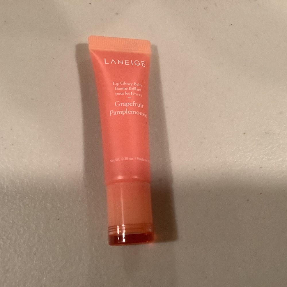Grapefruit Laniege Lip Glowy Balm ✨